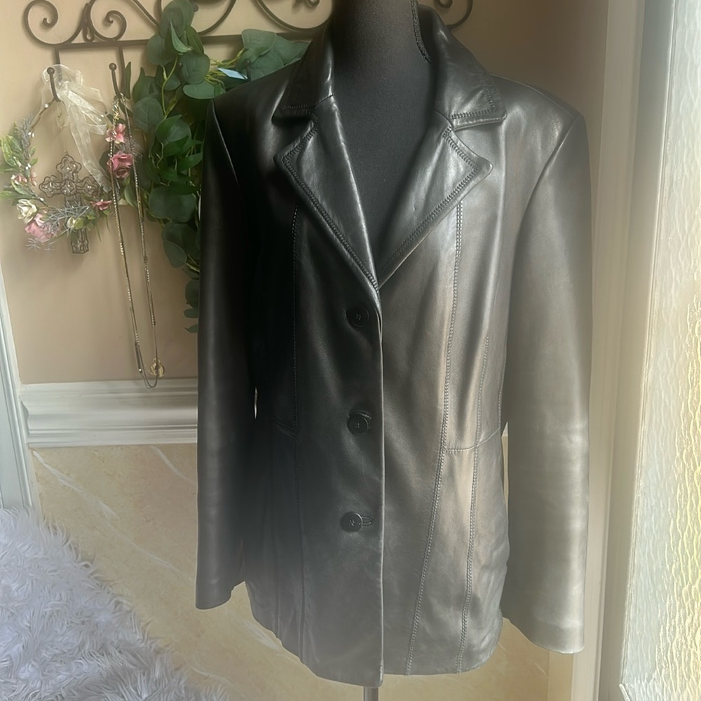 AVANTI New York Women's Black Leather Jacket -Size XL Button-up
